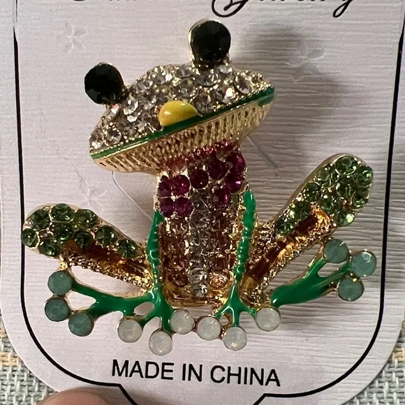 3/$18 Fashion Jewelry Gold & Green Crystal Frog Brooch Lot 6006 - Picture 5 of 6